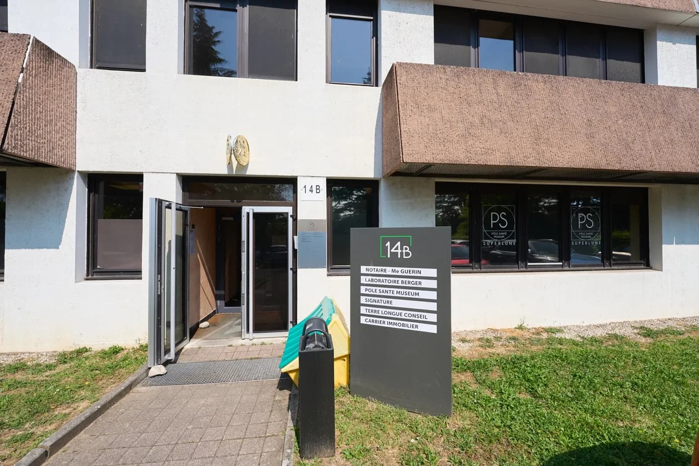 Façade du cabinet d’ostéopathie à Tassin-la-Demi-Lune